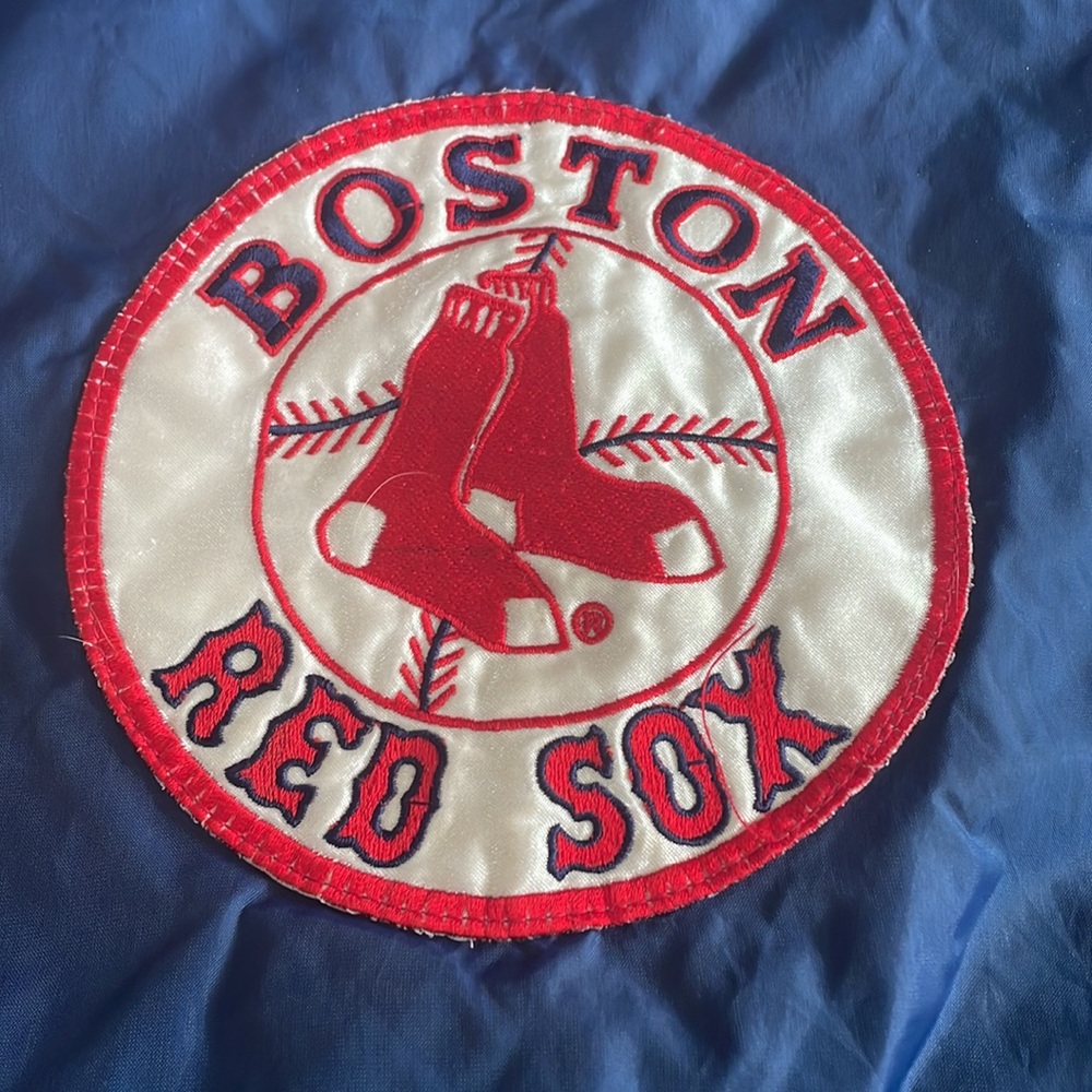 Red Sox embroidered autographed windbreaker child’s large 14/16